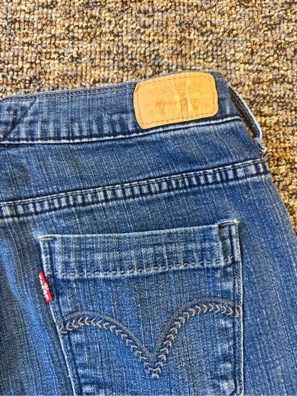 Vintage Levi's Women's Dark Blue Denim Size 8 Bermuda Shorts - Picture 6 of 9